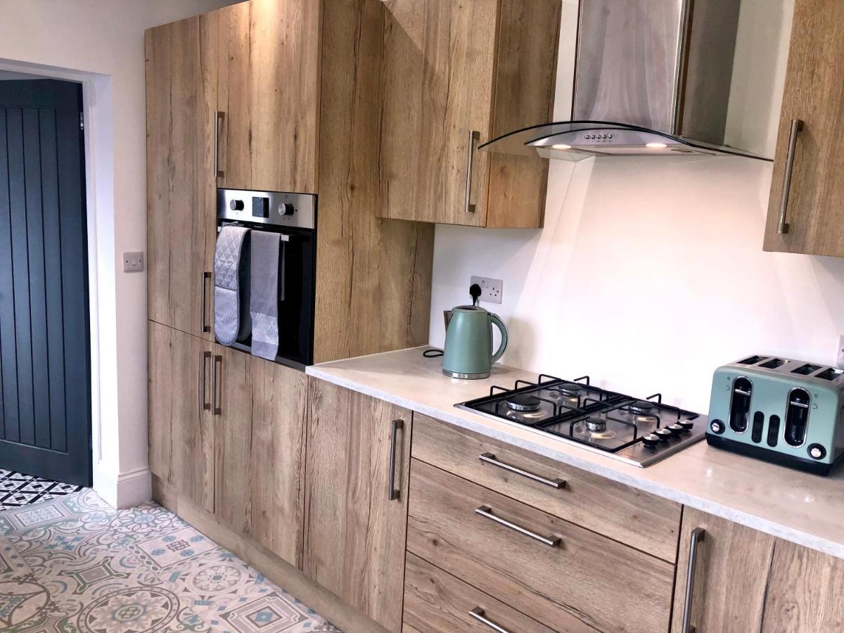 شقة High Barnes 3 Bed House With Parking, Sleeps 7, Quiet Location صندرلاند المظهر الخارجي الصورة