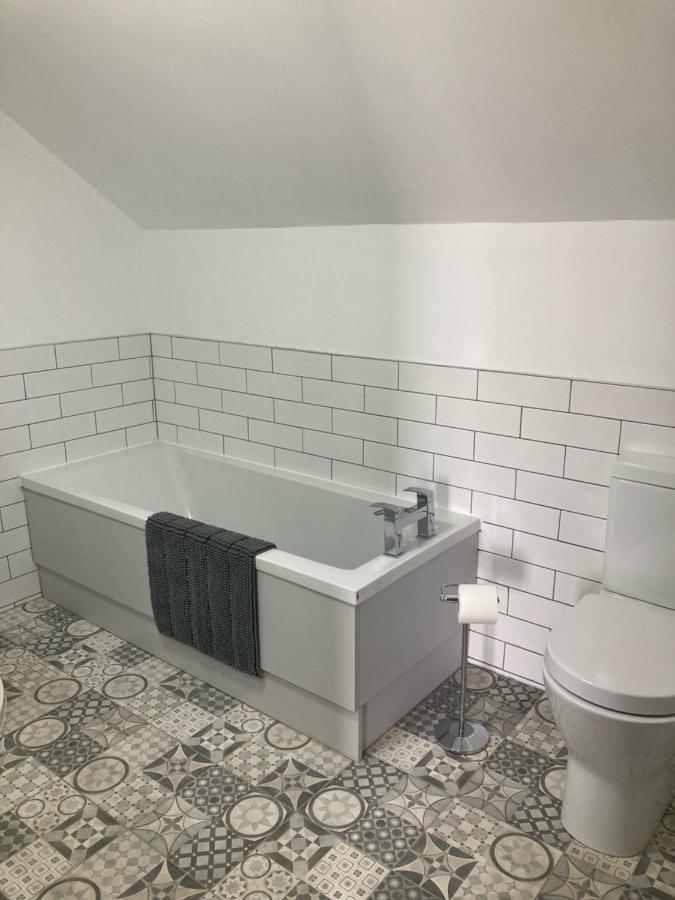 شقة High Barnes 3 Bed House With Parking, Sleeps 7, Quiet Location صندرلاند المظهر الخارجي الصورة